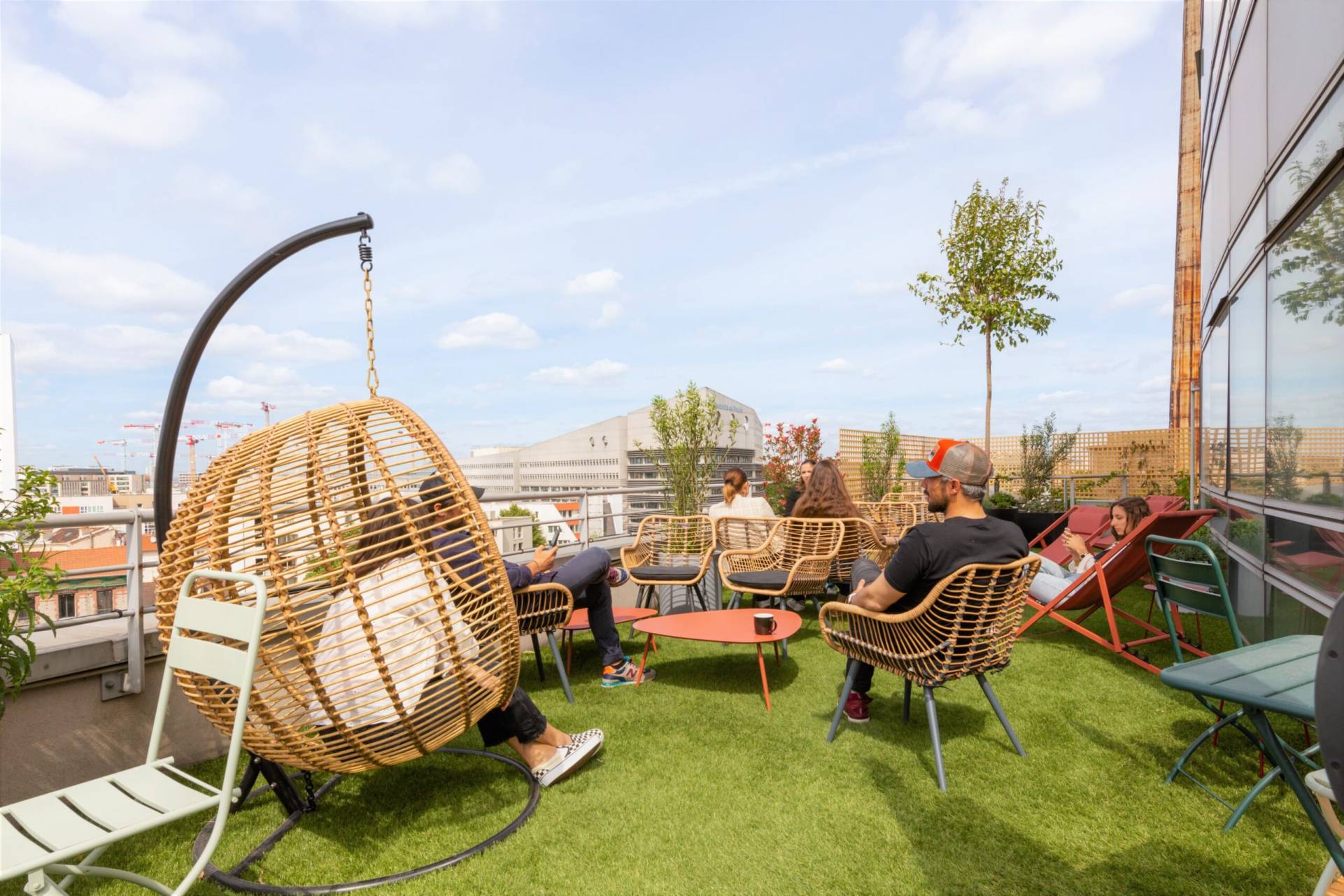 Terrasse avec équipe - Saint-Denis